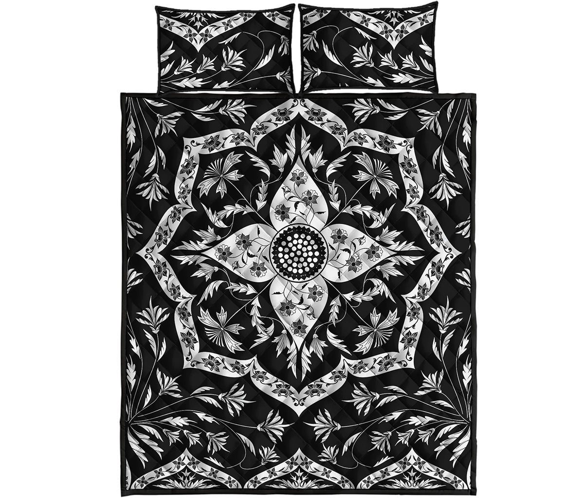 Black And White Lotus Mandala Print Quilt Bed Set