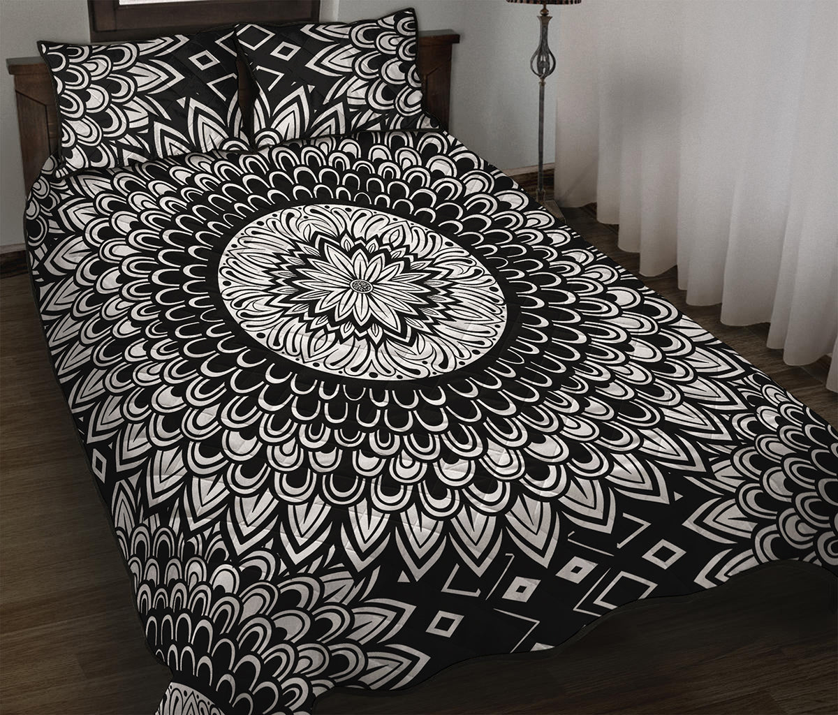 Black And White Mandala Print Quilt Bed Set