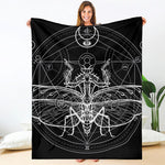 Black And White Mantis Spirit Print Blanket