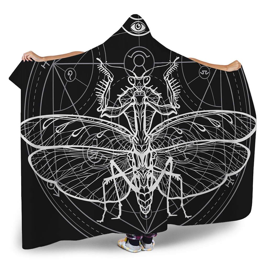 Black And White Mantis Spirit Print Hooded Blanket
