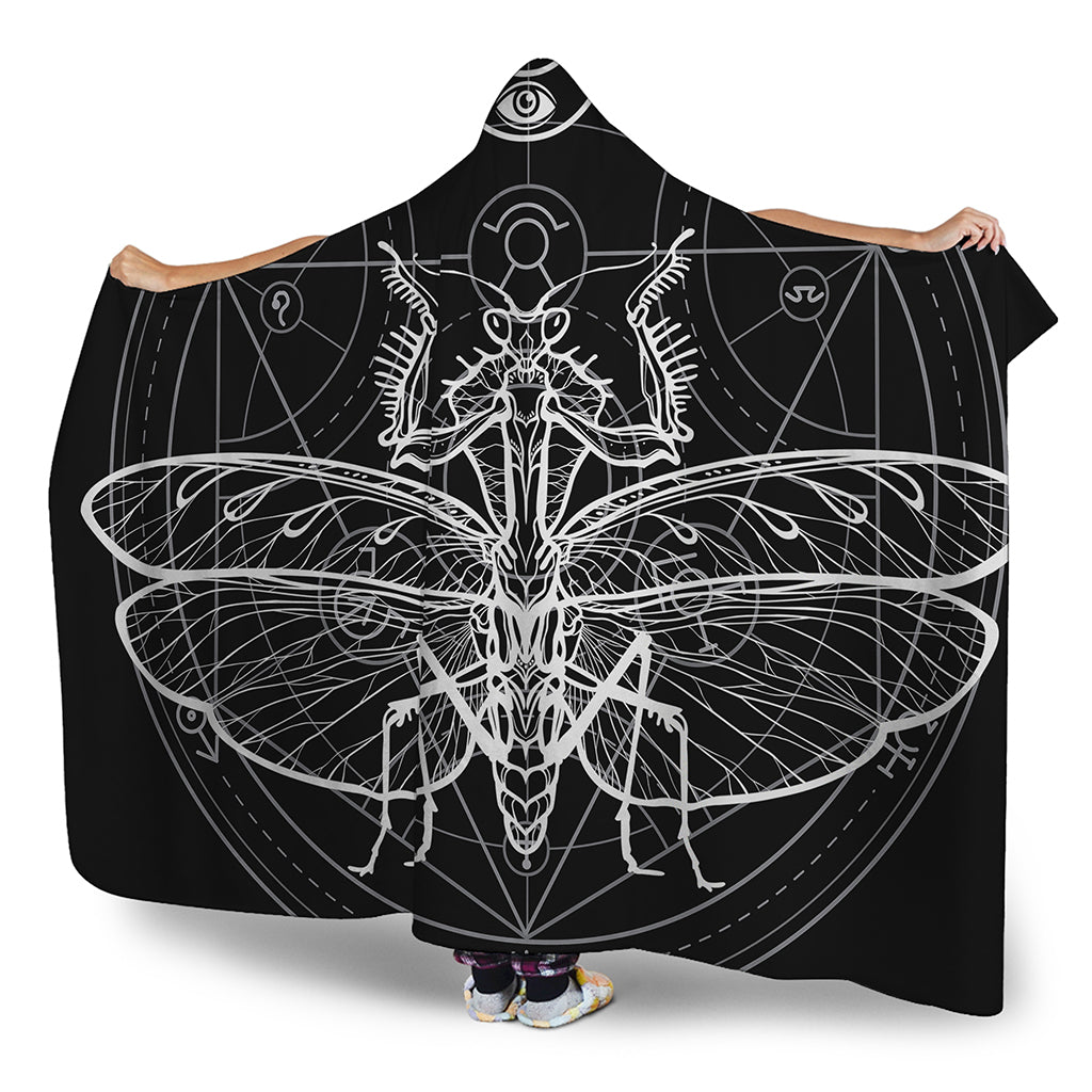 Black And White Mantis Spirit Print Hooded Blanket