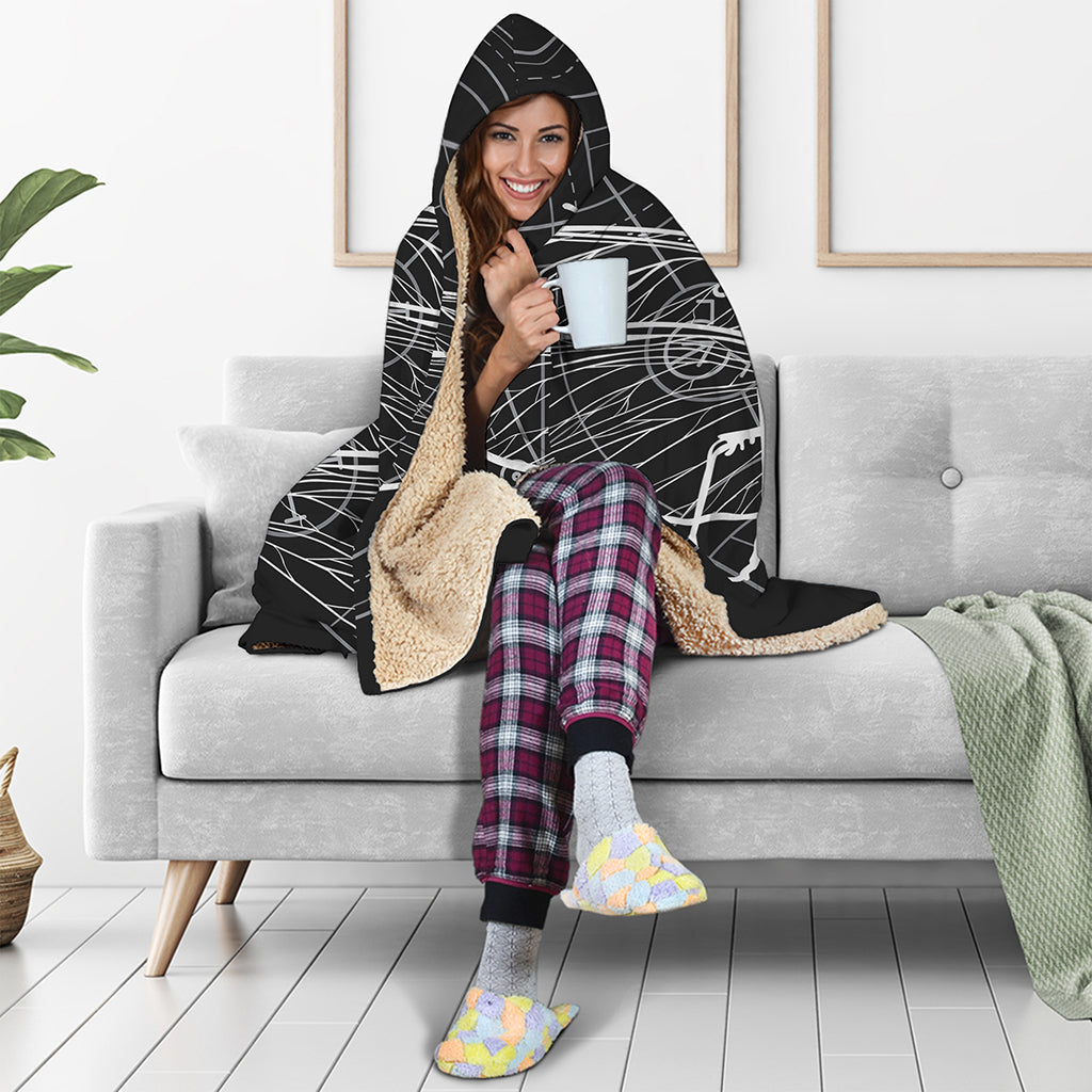 Black And White Mantis Spirit Print Hooded Blanket