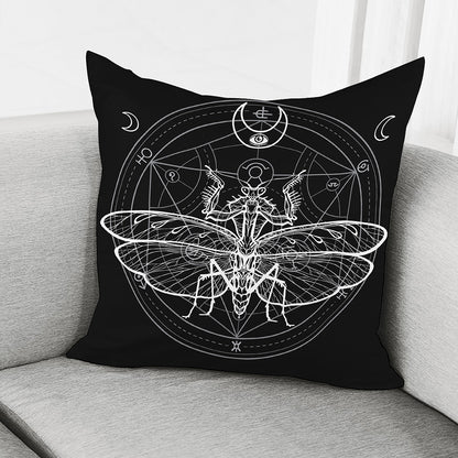 Black And White Mantis Spirit Print Pillow Cover