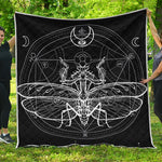 Black And White Mantis Spirit Print Quilt