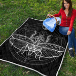 Black And White Mantis Spirit Print Quilt