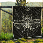 Black And White Mantis Spirit Print Quilt