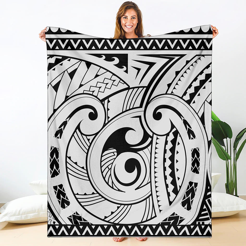 Black And White Maori Pattern Print Blanket