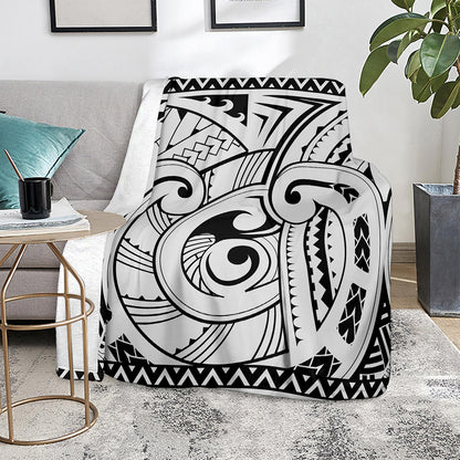Black And White Maori Pattern Print Blanket