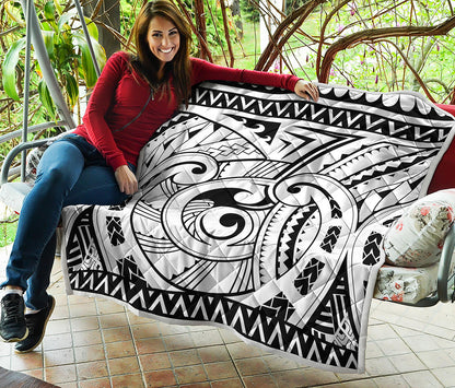 Black And White Maori Pattern Print Quilt