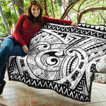 Black And White Maori Pattern Print Quilt