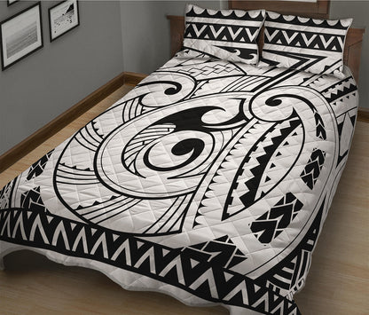 Black And White Maori Pattern Print Quilt Bed Set