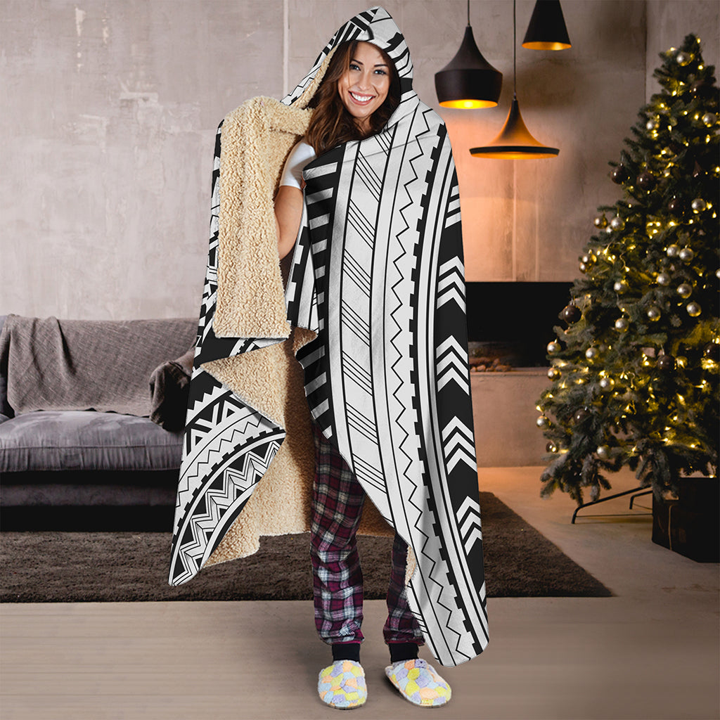 Black And White Maori Polynesian Print Hooded Blanket