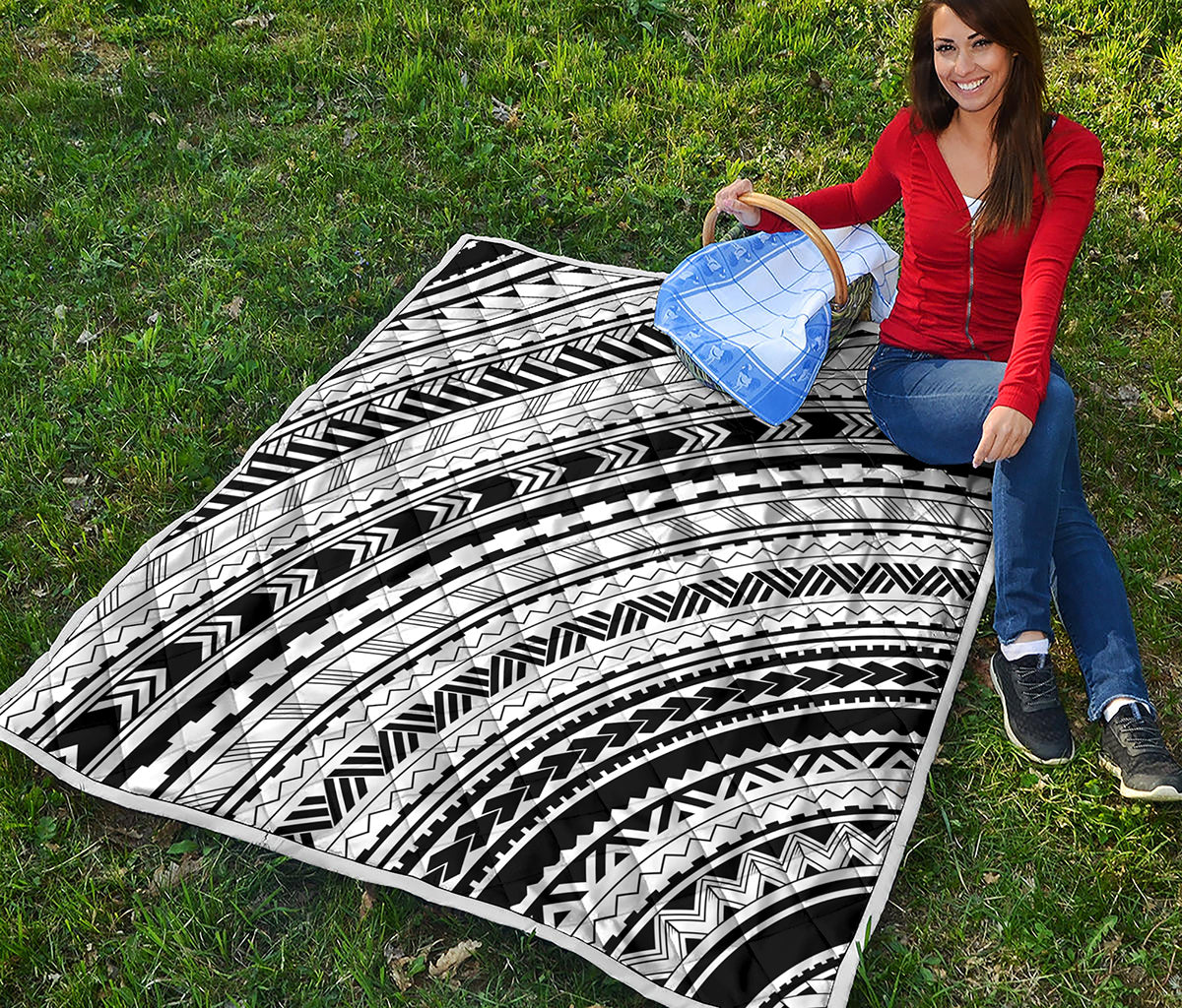 Black And White Maori Polynesian Print Quilt