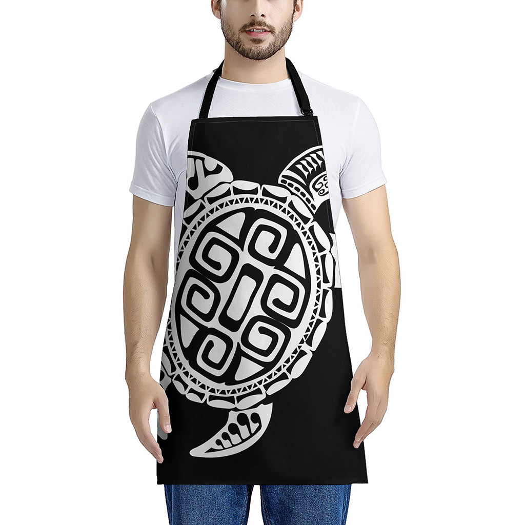 Black And White Maori Sea Turtle Print Apron