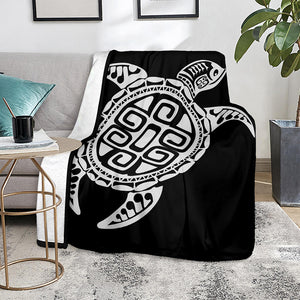 Black And White Maori Sea Turtle Print Blanket