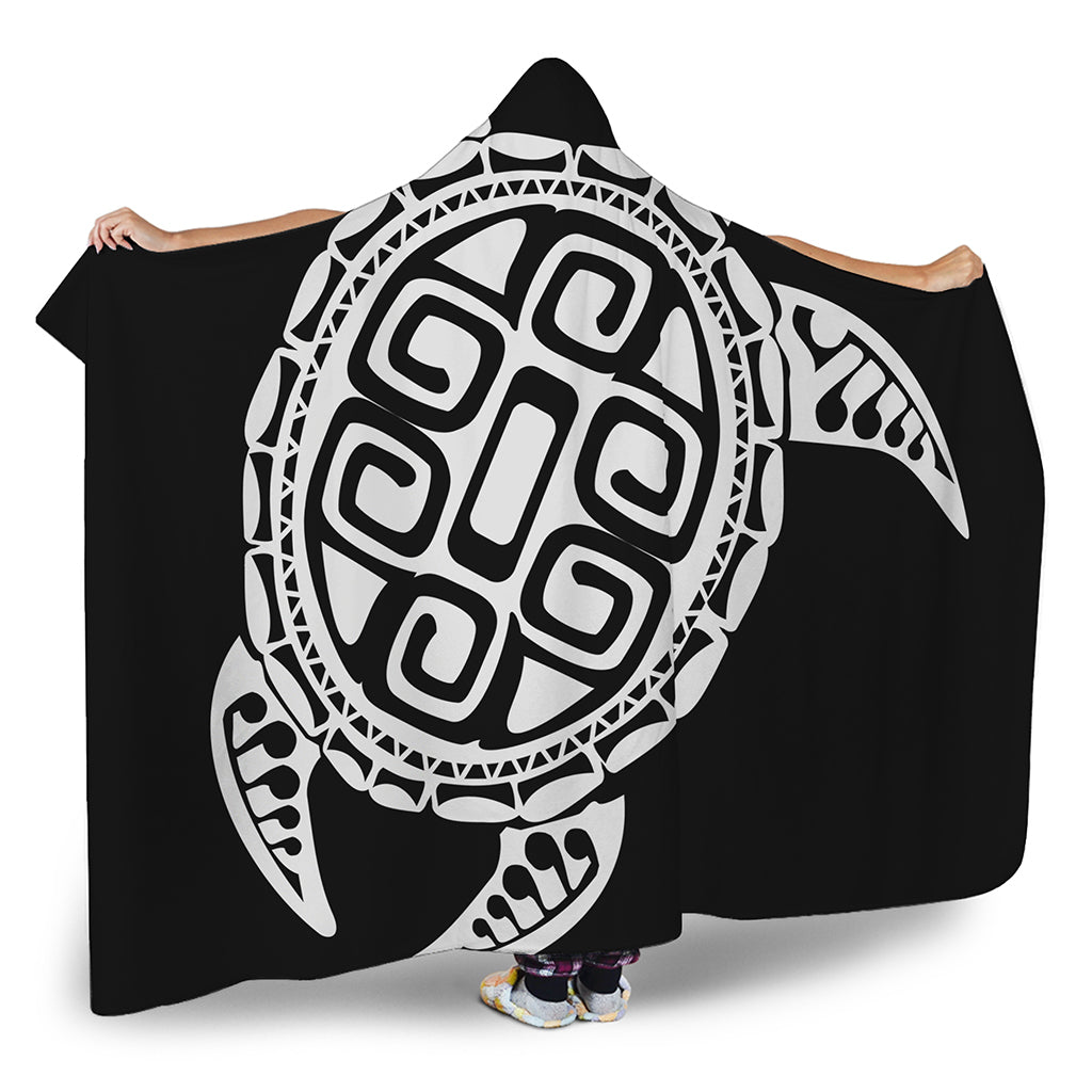 Black And White Maori Sea Turtle Print Hooded Blanket