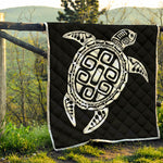 Black And White Maori Sea Turtle Print Quilt