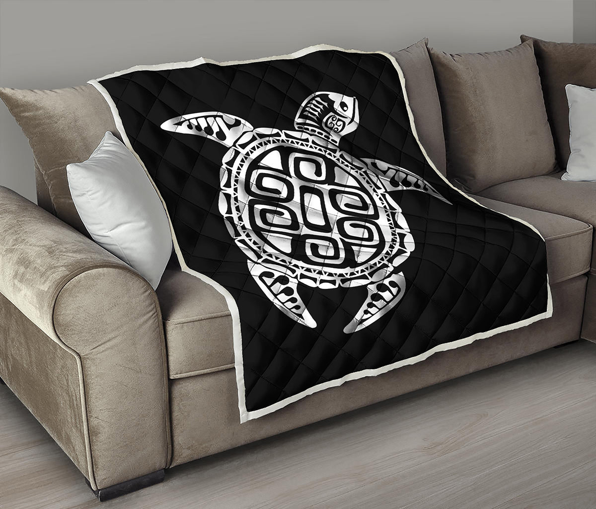 Black And White Maori Sea Turtle Print Quilt