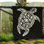 Black And White Maori Sea Turtle Print Quilt