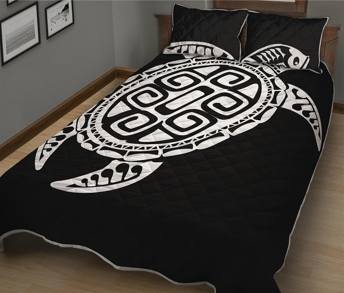 Black And White Maori Sea Turtle Print Quilt Bed Set