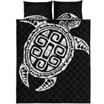 Black And White Maori Sea Turtle Print Quilt Bed Set
