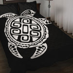 Black And White Maori Sea Turtle Print Quilt Bed Set