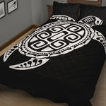 Black And White Maori Sea Turtle Print Quilt Bed Set