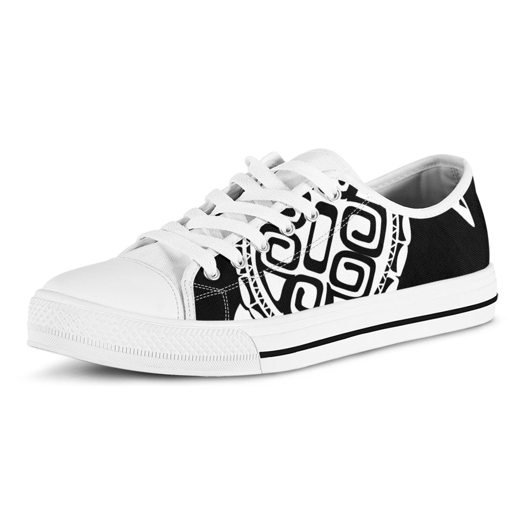 Black And White Maori Sea Turtle Print White Low Top Shoes