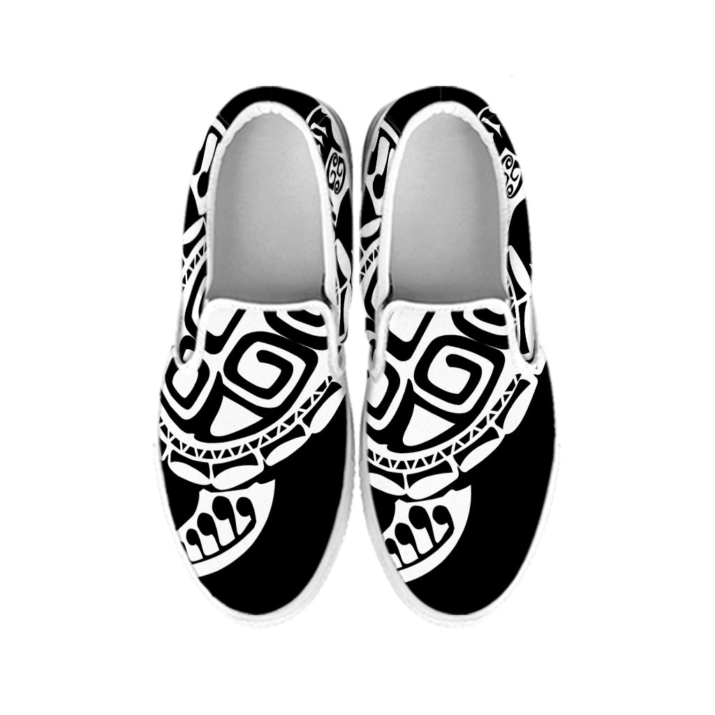 Black And White Maori Sea Turtle Print White Slip On Shoes