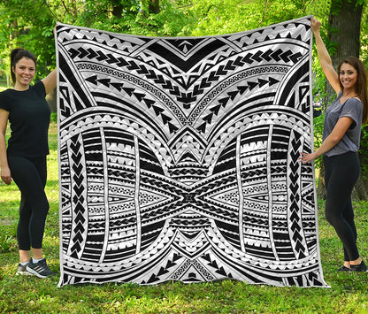 Black And White Maori Tribal Print Quilt