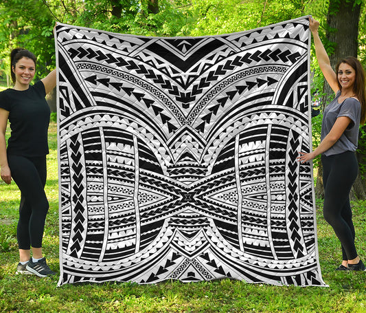 Black And White Maori Tribal Print Quilt