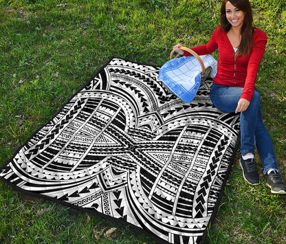 Black And White Maori Tribal Print Quilt