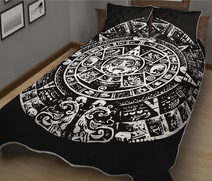 Black And White Maya Calendar Print Quilt Bed Set