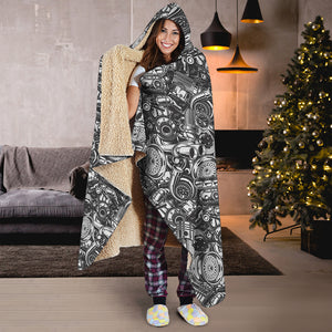 Black And White Mechanic Pattern Print Hooded Blanket