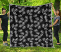 Black And White Monstera Pattern Print Quilt
