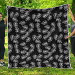 Black And White Monstera Pattern Print Quilt