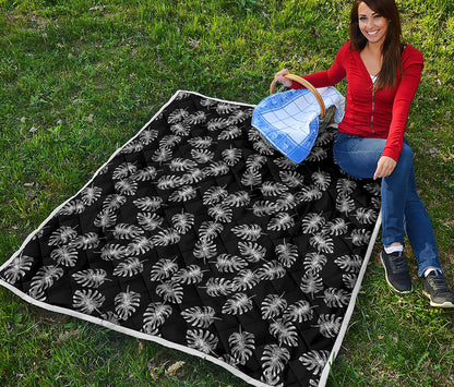 Black And White Monstera Pattern Print Quilt
