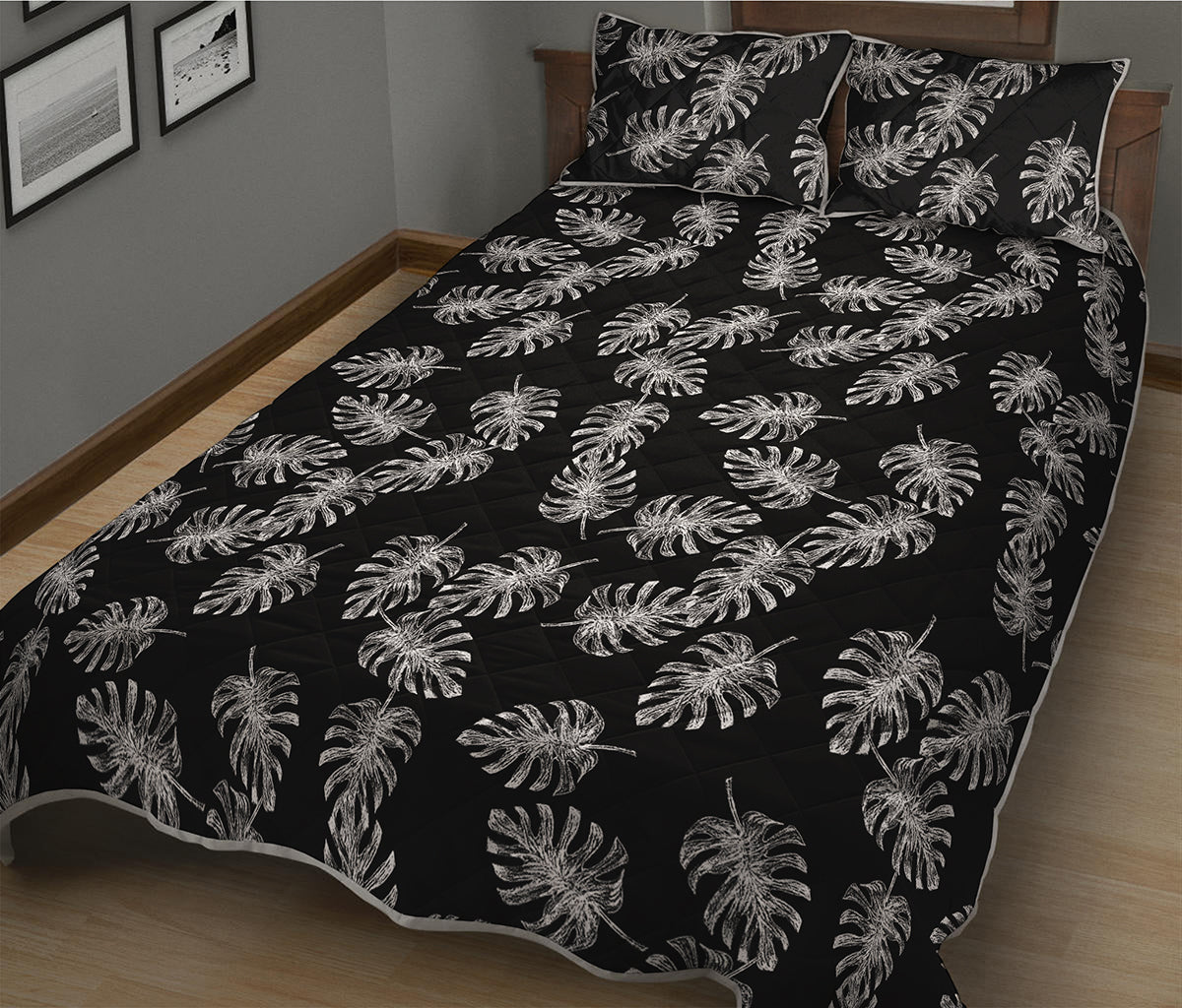 Black And White Monstera Pattern Print Quilt Bed Set