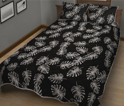 Black And White Monstera Pattern Print Quilt Bed Set