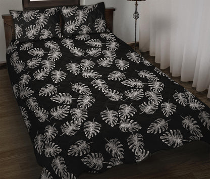 Black And White Monstera Pattern Print Quilt Bed Set
