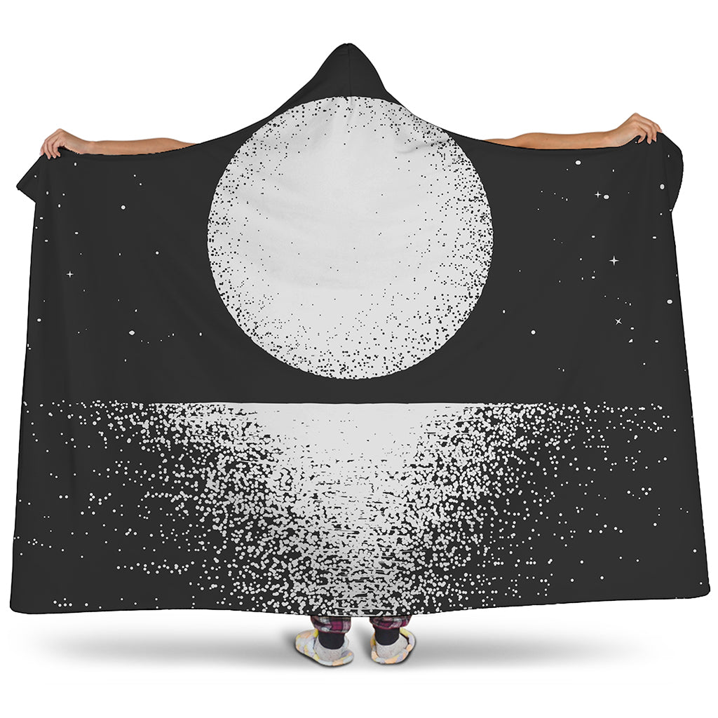Black And White Moonlight Print Hooded Blanket