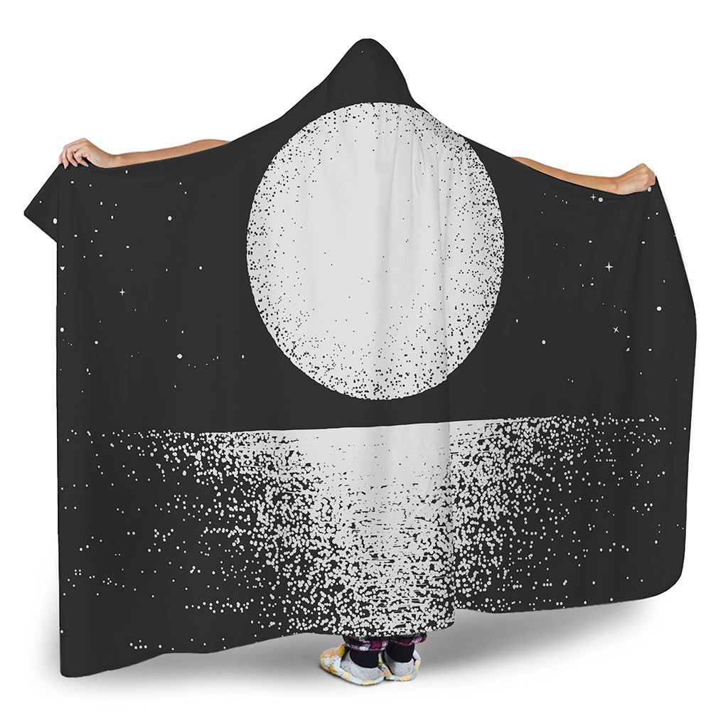 Black And White Moonlight Print Hooded Blanket
