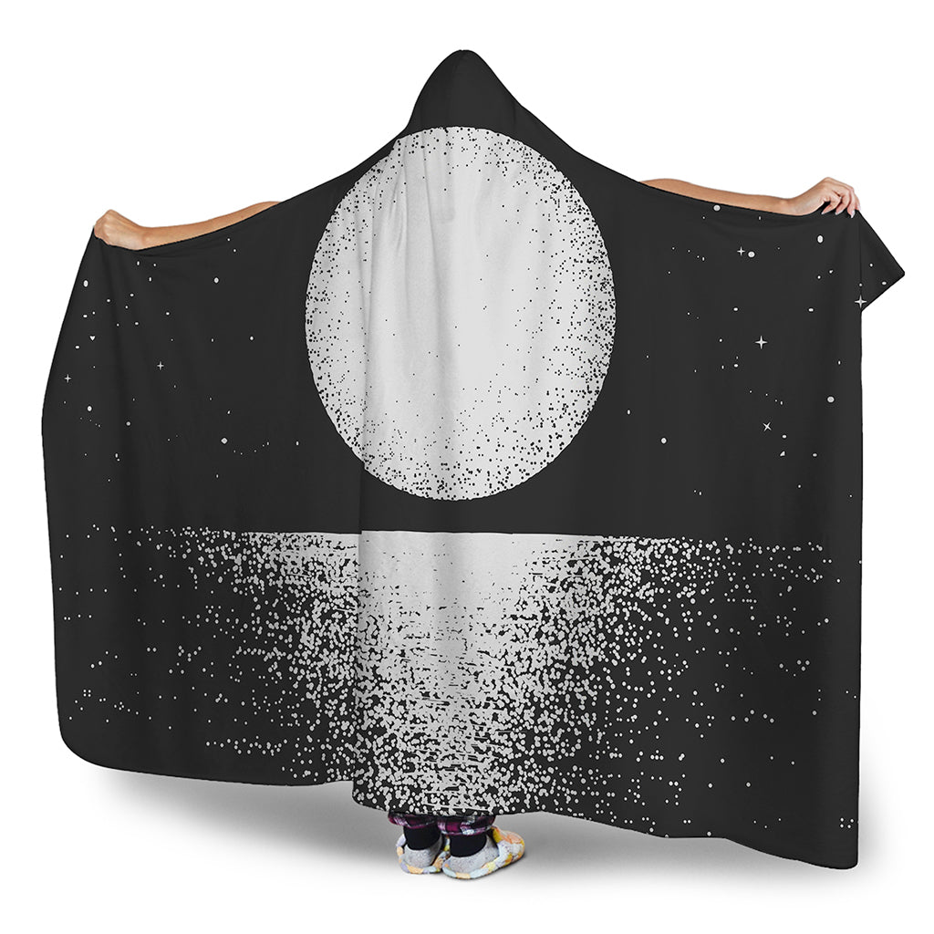 Black And White Moonlight Print Hooded Blanket