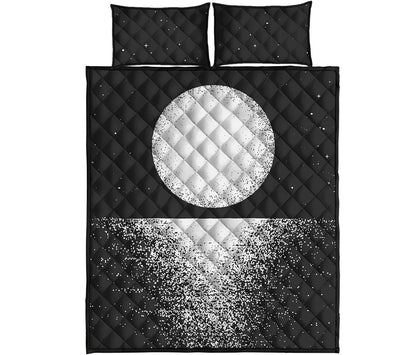 Black And White Moonlight Print Quilt Bed Set