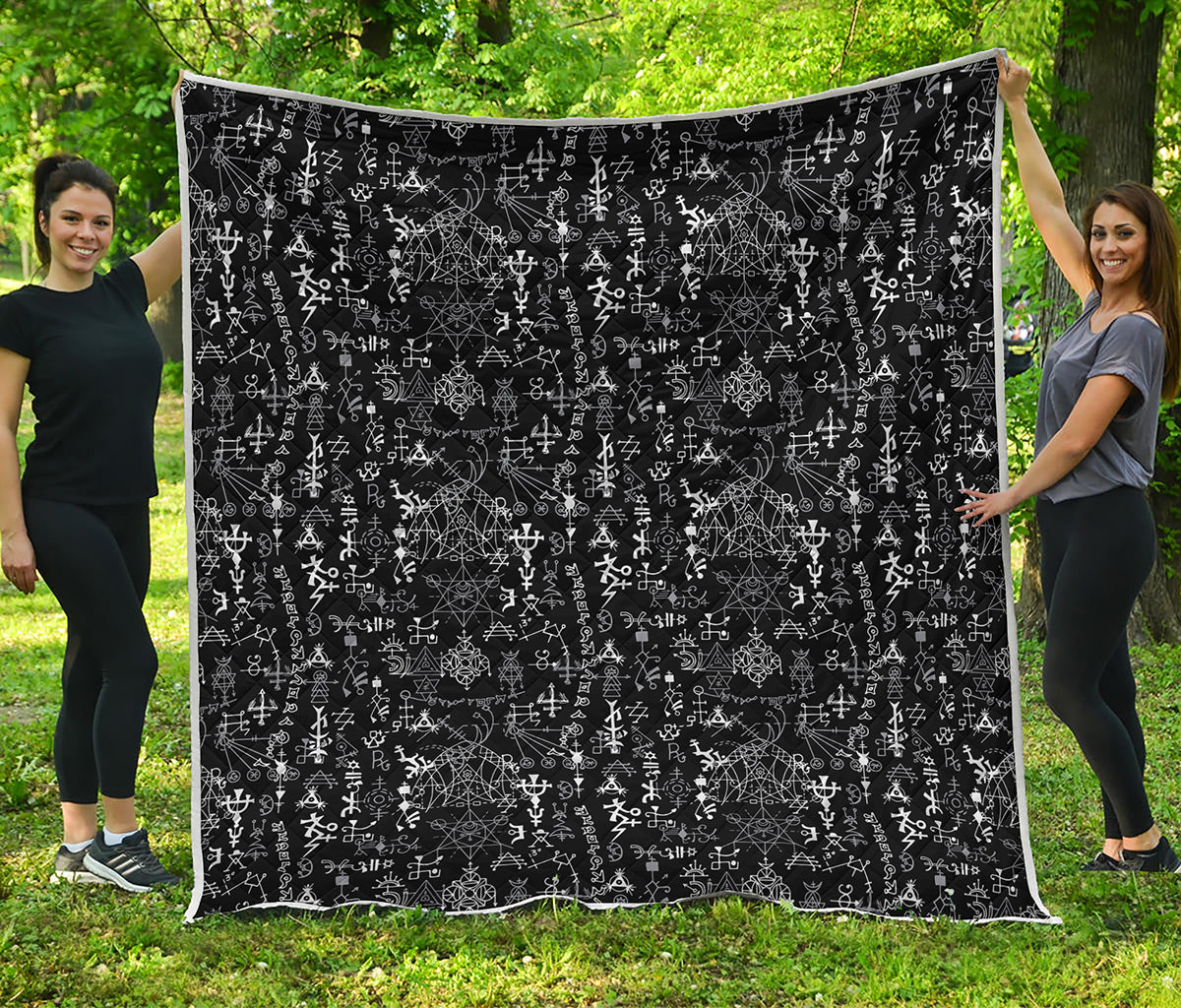 Black And White Mystic Wicca Print Quilt