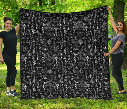 Black And White Mystic Wicca Print Quilt