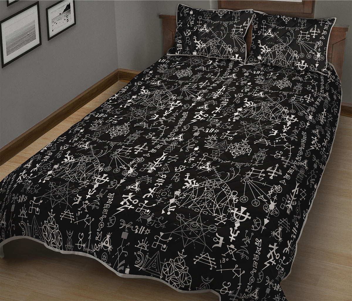 Black And White Mystic Wicca Print Quilt Bed Set