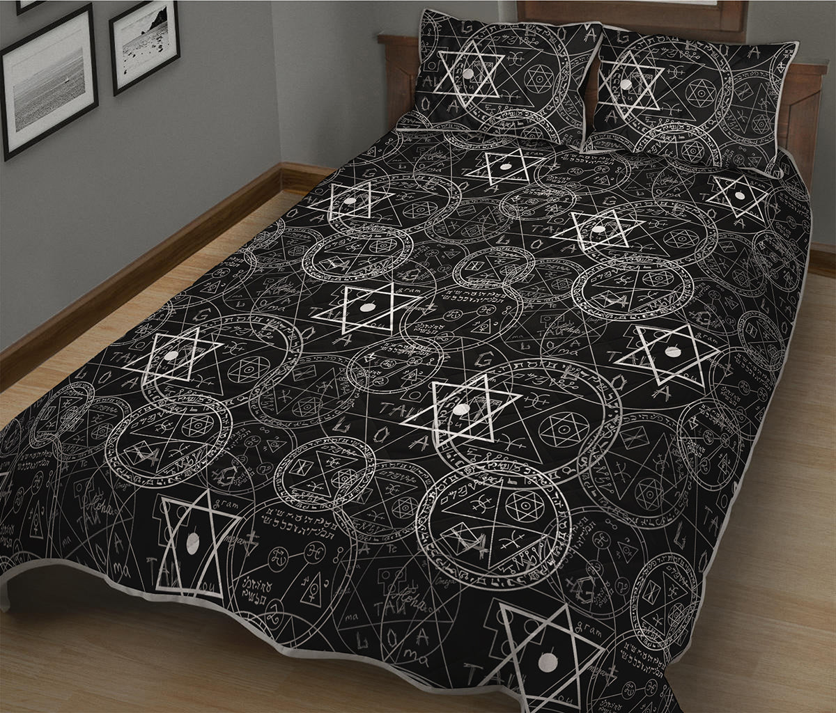 Black And White Mystic Witch Print Quilt Bed Set
