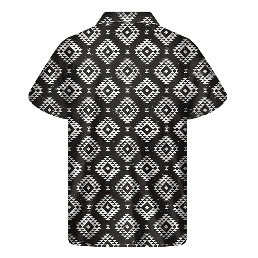 Black And White Navajo Pattern Print Men's Short Sleeve Shirt