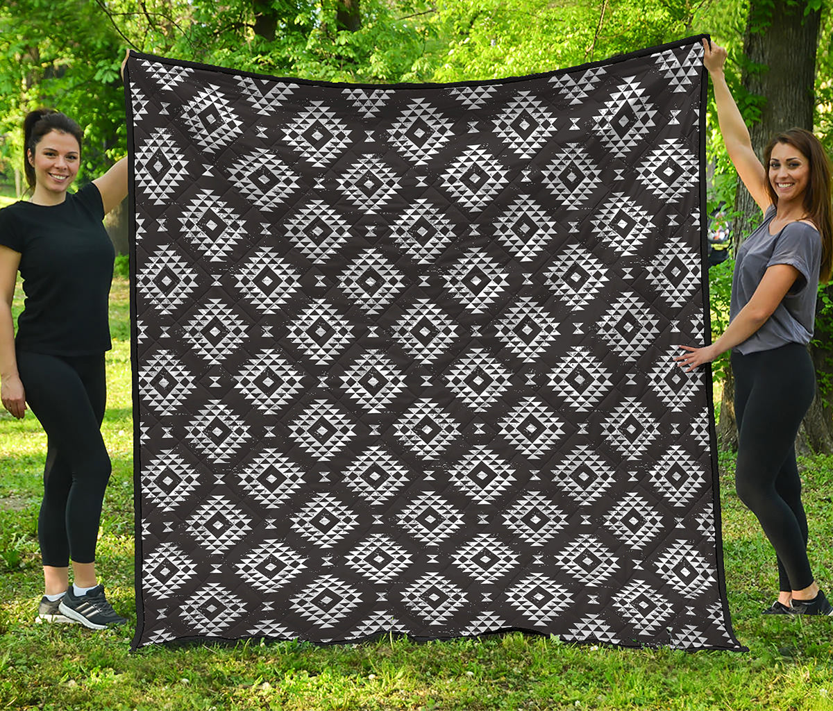 Black And White Navajo Pattern Print Quilt